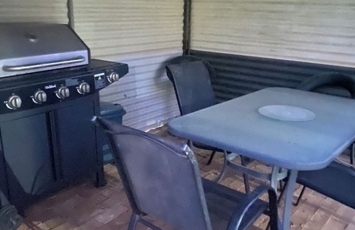 Burra Cottage | BnB Rural Country Blues Cottage 1 acre retreat