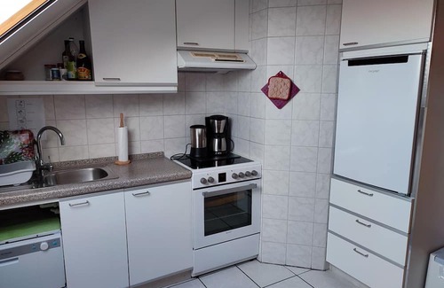 Hallig Langeneß Apartment | Apartment 'Fewo2 Norderaue' with Shared Terrace and Wi-Fi