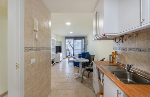 Alcala Apartment | Vacation Apartment ' Almar We Go ll Apartment Entero' with Terrace, Balcony and Wi-Fi