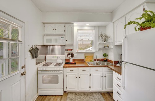 Penbrook House | Harrisburg Home ~ 10 Mi to Hersheypark!
