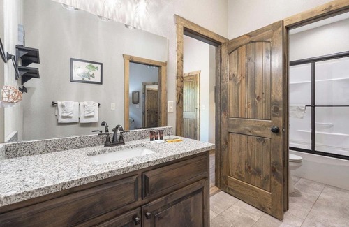 Indian Point Resort | Boat Slip 5bd on Indian Point MO Book Here:nhttps:/tablerockresorts.com/551755/