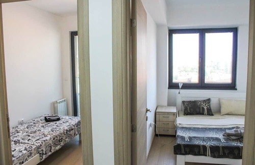 Skopje Region Apartment | Spacious 3-bedroom apartment with 2xAC, WiFi in superb Skopje