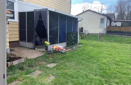 North Greece House | Charming 3-bedroom house with AC, fitness room, WiFi in delightful Rochester