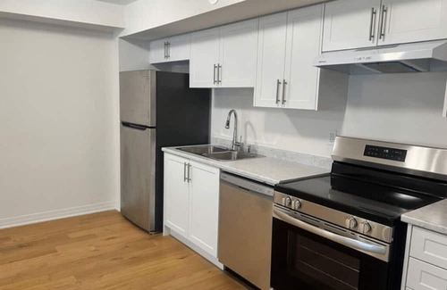 Clarington Apartment | BOWMANVILLE ESCAPEn