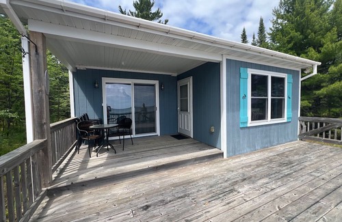 Michigan Cottage | Charming 2-bedroom cottage on Lake Superior