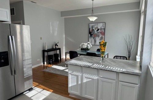 Greater Grand Crossing Apartment | Modern East Woodlawn Apartment!