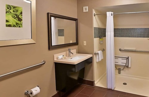Sunnyvale House | 4 Charming Suites w/Pet-Friendly Rooms, BBQ Area & Fresh Breakfast