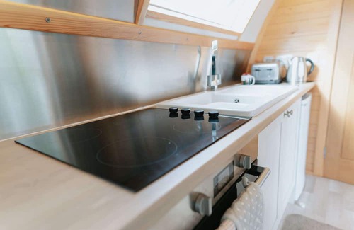 Weston Cabin | Cosy Rural Cabin With Hot Tub