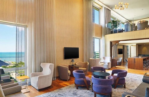 Downtown Cleveland Apartment | Experience Comfort and Convenience at this Sleek Room w/Central Location