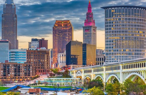 Downtown Cleveland Apartment | Experience Comfort and Convenience at this Sleek Room w/Central Location