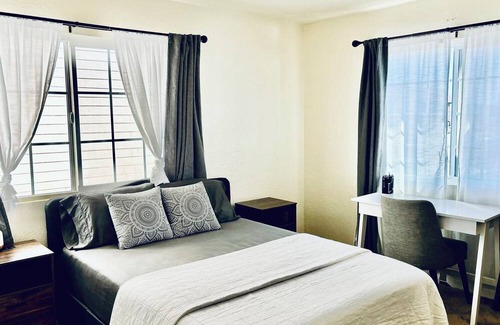Daly City House | Entire 1B1B: Near Airport & SFO