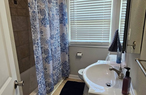 Newport News House | Charming 3-bedroom house in wonderful Newport News with AC, WiFi, pets welcome