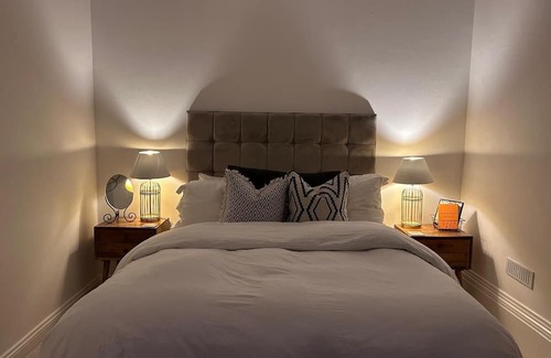 Folkestone Apartment | *New* stylish apartment in the West End of Folkestone