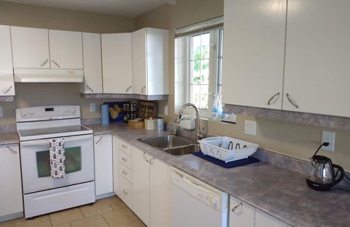 Downtown Gatineau Apartment | Waterfront apartment 10min to Ottawa