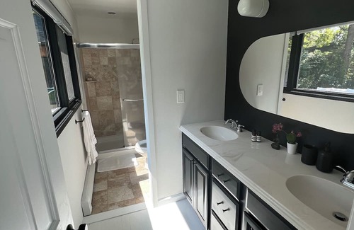 Long Island House | 4-bedroom house in cool Bellport with AC, WiFi, fitness room, 1.5 hrs from NYC
