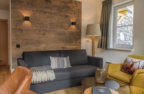 Viehhofen Apartment | Holiday apartment with balcony