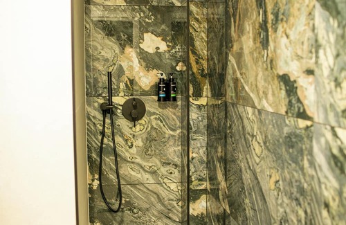 Bailen-Miraflores Apartment | Casa Lyrata Comfort & Design