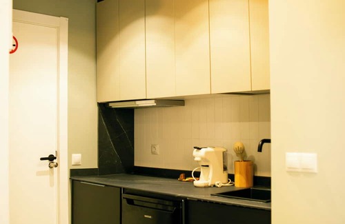 Bailen-Miraflores Apartment | Casa Lyrata Comfort & Design