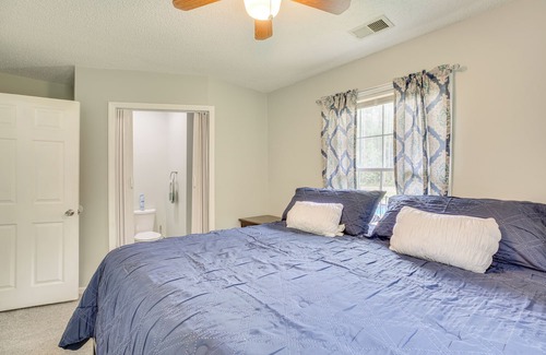 Little River House | Charming Little River House < 7 Mi to Beach!