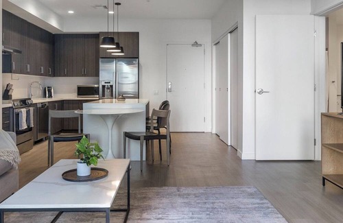 Downtown Tucson Apartment | Barsala l Vibrant 2BD, easy access to shopping, fast Wi-Fi