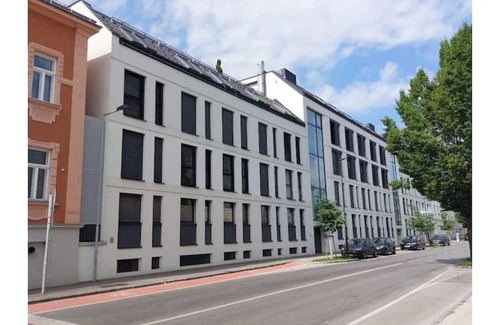 Wiener Neustadt Apartment | Euphoria: Zentral Parkplatz Küche Netflix