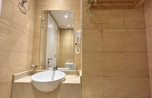 Al Hamra Village Apartment | Vibrant cosy Studio on Ras al Khaimas gorgeous beach.