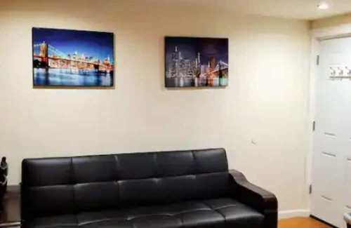 Clinton Hill Apartment | Stunning 1 bed, Great for work, Wifi & Coffee