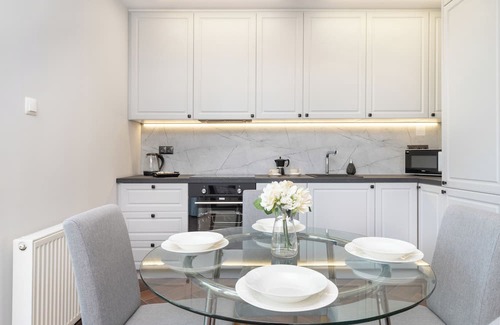 Orunia-St. Wojciech-Lipka Apartment | Unique Apartment in Gdańsk by Renters