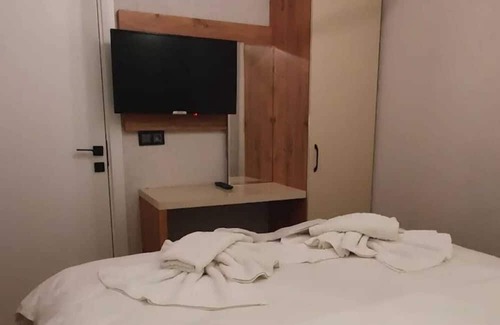 Kumkapi House | SPACIOUS ROOM WITH BEDROOM, KITCHEN, BATHROOM, AIR CONDITIONER
