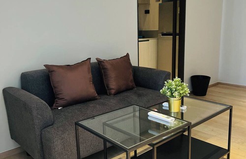 Ekkamai Condo | Super Host Luxurious stays