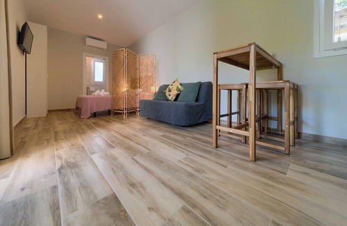 Chiclana de la Frontera Resort | Property In A Holiday Village 'Villa Pinar Del Novo' with Private Pool, Wi-Fi and Air Conditioning