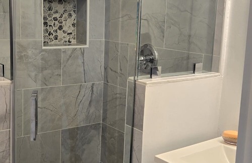 Sunrise Apartment | Cozy studio with Independent entrance and WiFi in lovely Sunrise.