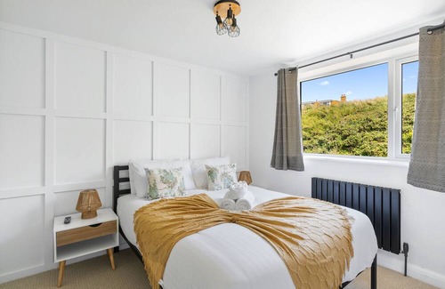 Seaford House | Luxury coastal stay, steps away from Seaford Beach