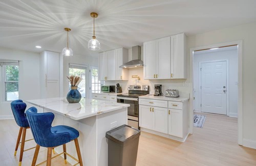 Durham House | Durham Home w/Private Pool: Close to UNC & Duke!