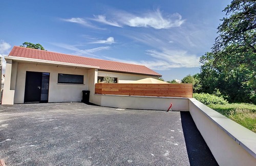 Maclas House | Maison Rénovée de 160m2 au Coeur du Parc du Pilat