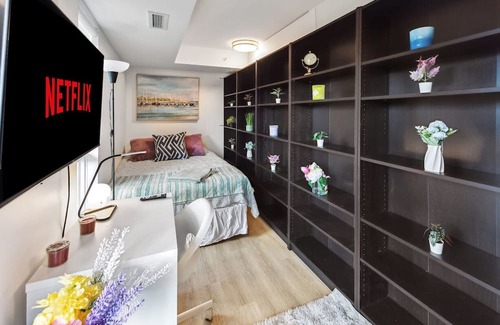 Industrial Park Apartment | Perfect Stay in Ottawa!