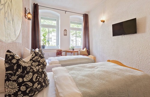 Sonnenberg Apartment | Vacation apartment Chemnitz - the men's refuge - cozy accommodation for fitters