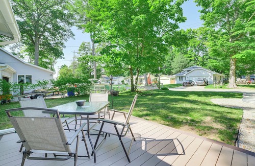 Cadillac Cottage | Cadillac Cottage w/Grill: Walk to Lake Cadillac!