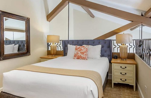 French Quarter Resort | 1 Bedroom Loft Condo at Lodge Alley Inn - Downtown Charleston!