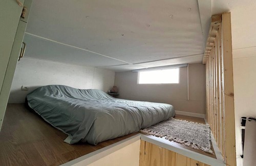 Domalain Cabin | Unusual accommodation: accommodation on the water