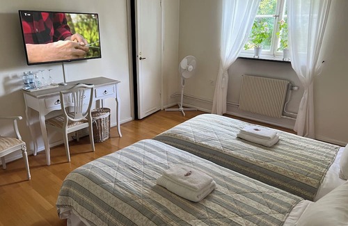 Gunnebo Hotel | Herrgårds Hotell Gyllene Hästen
