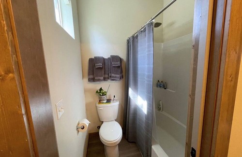 Livingston House | 4 Bdrm Townhouse North Livingston