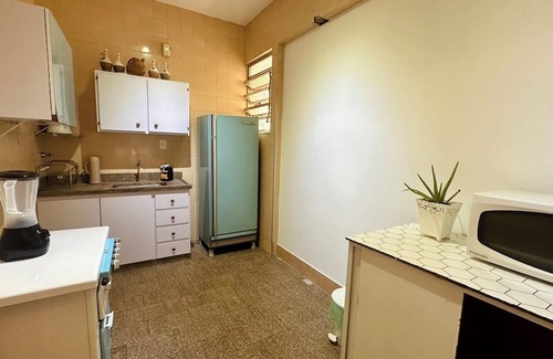 Belo Horizonte Apartment | Apê Amplo 2 Qrts com Varanda no Centro de BH
