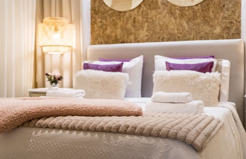 Caldelas House | Casa das Caldas by House and People