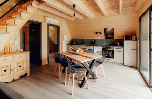 Coyron Ski Chalet | Chalet Hérisson 3min from Vouglans lake - In the H-JURA Natural Park