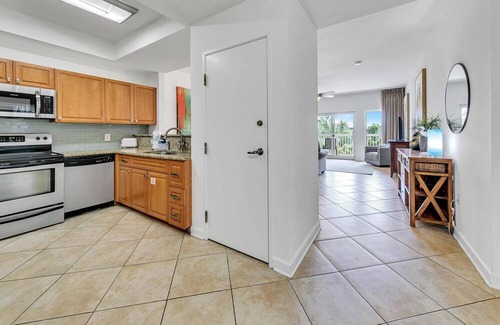 Four Mile Village Condo | Tops'l Resort & Racquet Club #313