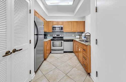 Four Mile Village Condo | Tops'l Resort & Racquet Club #313