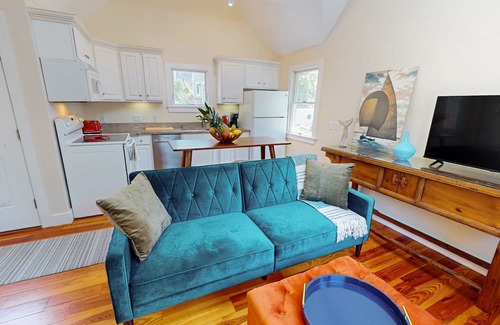 North Truro Cottage | Peaceful cottage w/pool, central to P-Town, entertainment & beaches