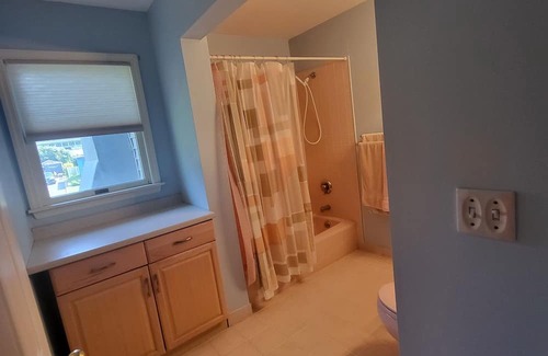 Neptune City House | Family home near the shore and more