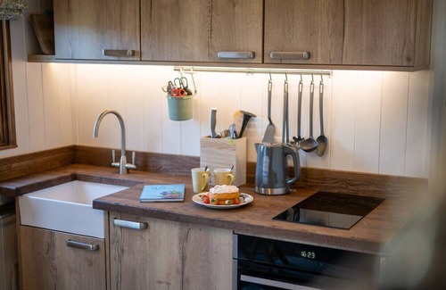 Aysgarth House | The Hut in The Orchard